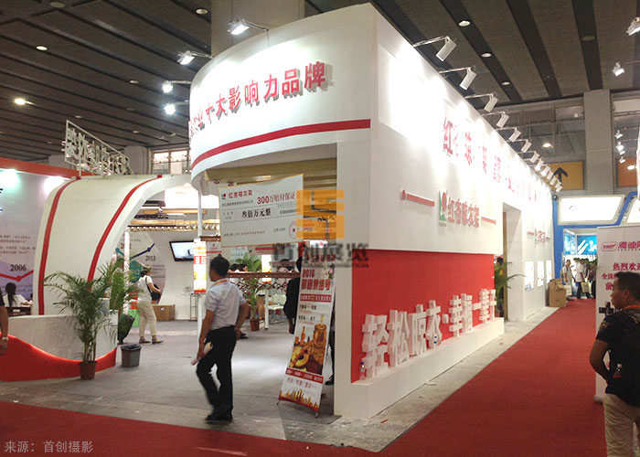 紅杏晾衣架 展覽制作(圖2) 紅杏晾衣架 展覽制作(圖2)